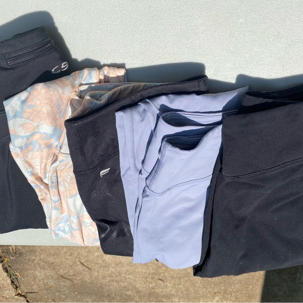 Lot of 6 pairs of athletic leggings